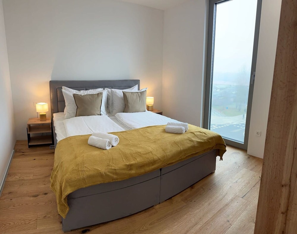 Garden Residence - Premium Alpine View Apartment