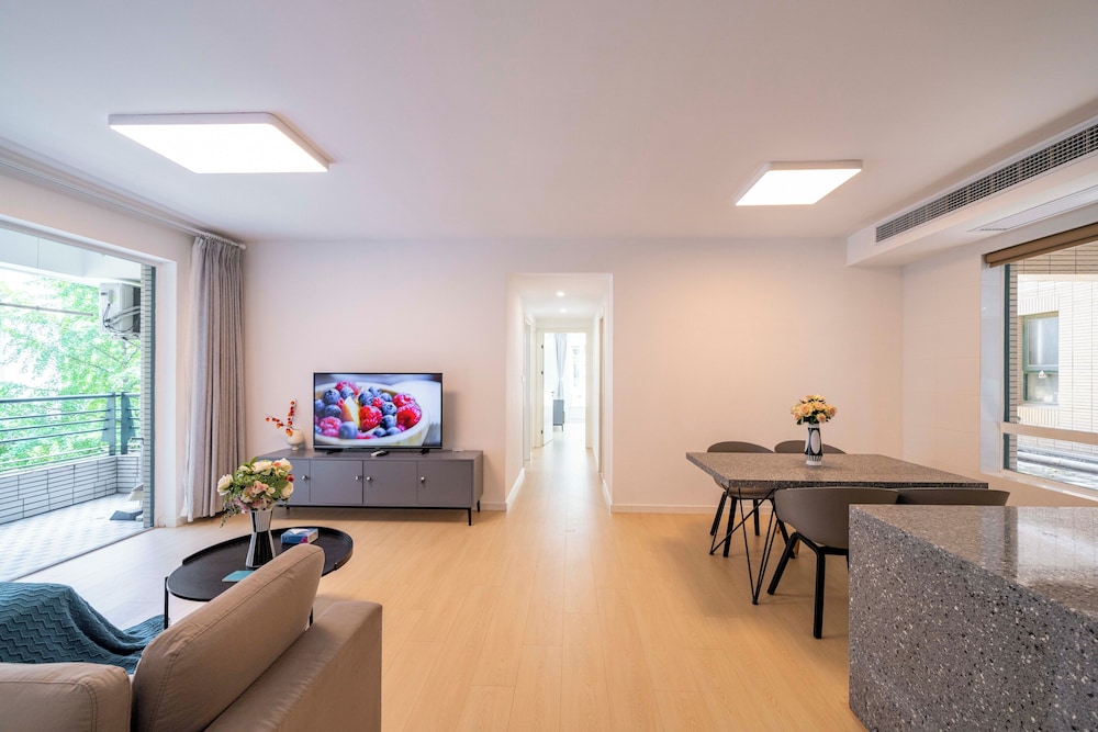Tyms Family 3BR 2BA Residence