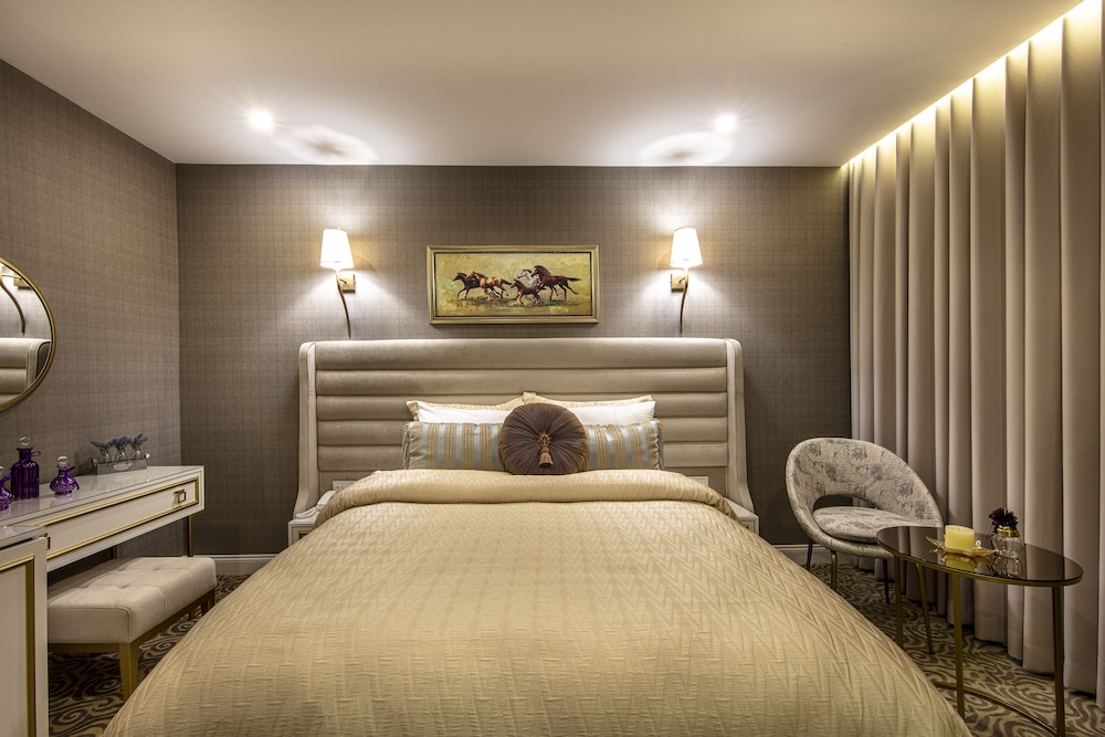 Mr Beyaz Butik Otel - Image 27