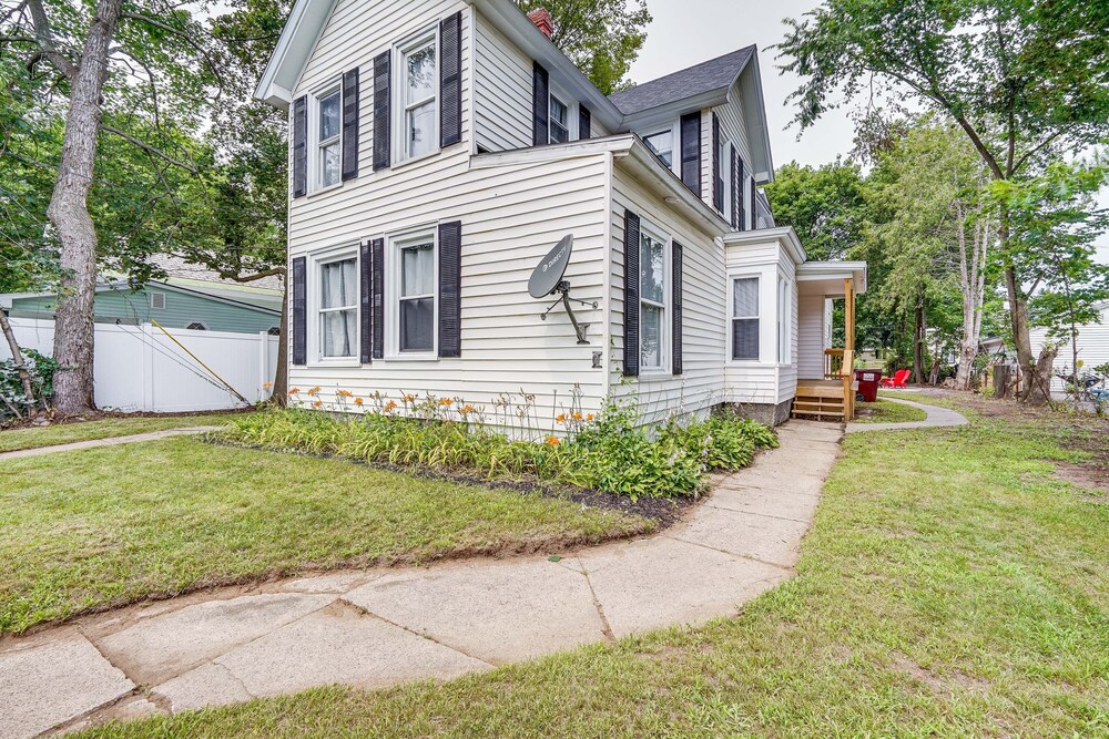 Charming Glens Falls Retreat Near Downtown! view 3