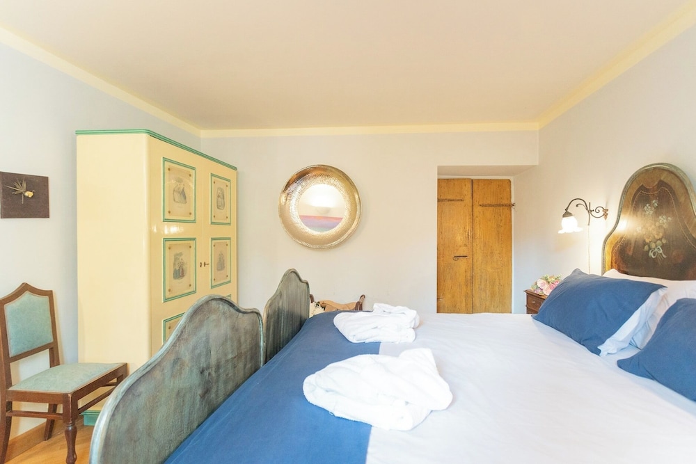 Villa Torre di Palanzo With Magnificent View by Rent all Como