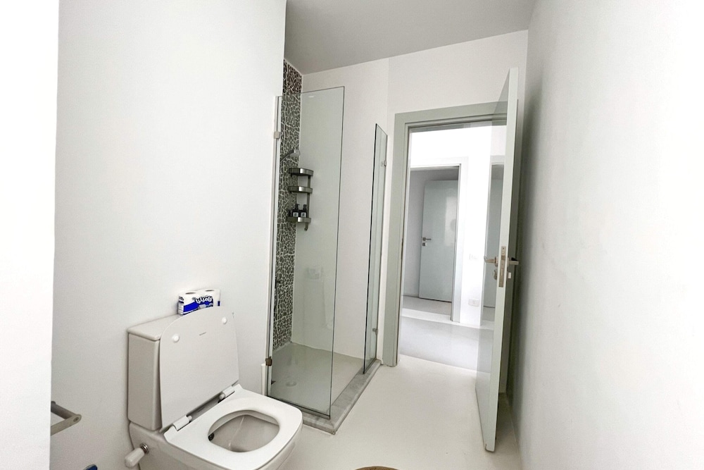 Xuru Stays I Calming & Cozy 3bdr Getaway @ Swan Lake El Gouna