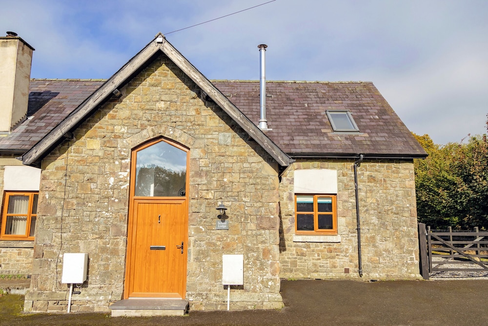 School Lodge