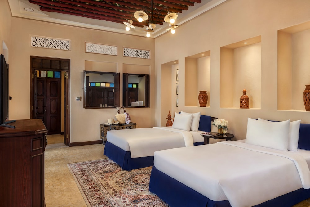 Al Maya Island & Resort