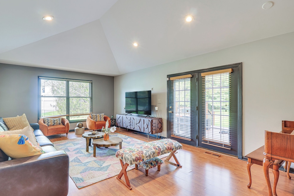 Hot Tub & Pool: Family Home 5 Mi to Princeton!