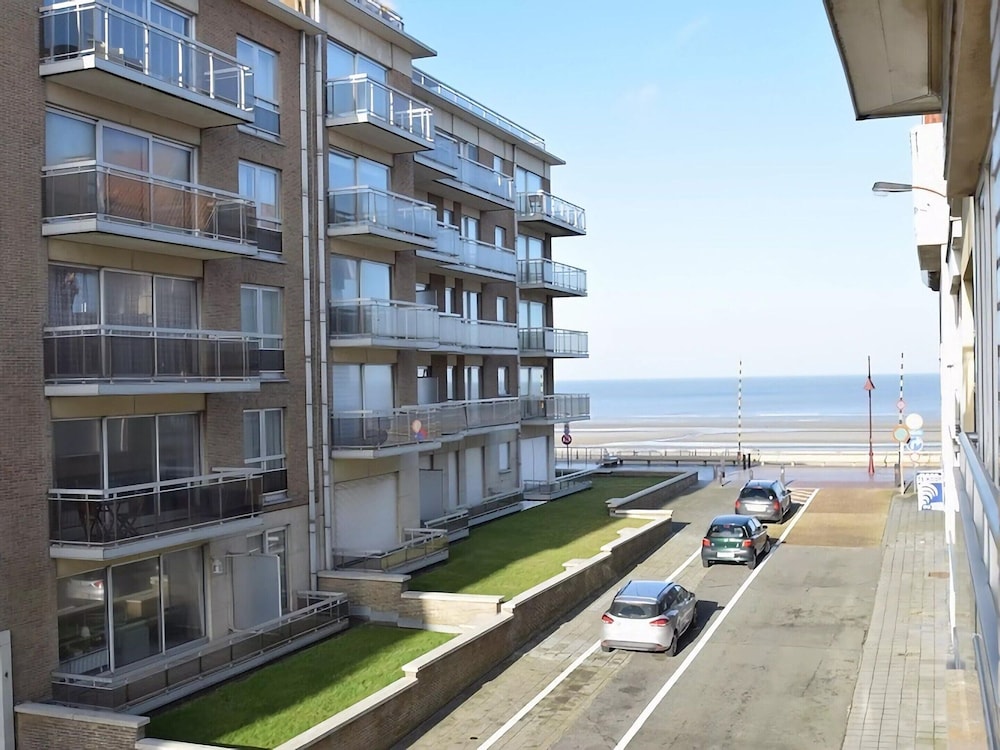 Goethe 0202 Furnished Apartment With sea View