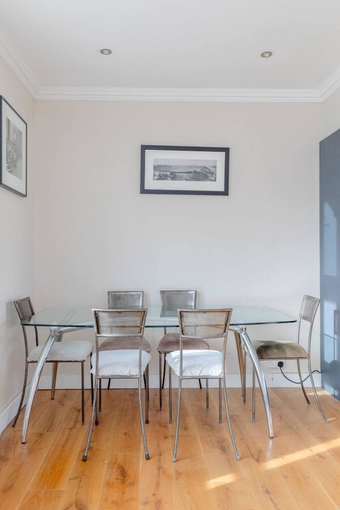 Superbly Located 2BD Flat Heart of Pimlico!