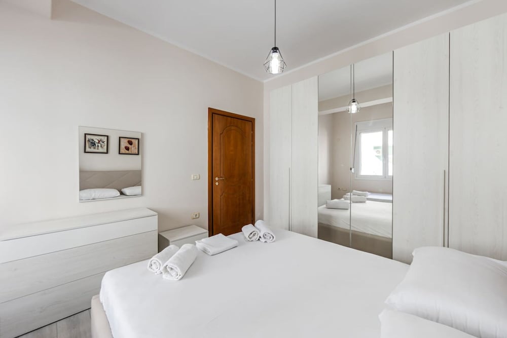 Sun Sea 1BR Apartment