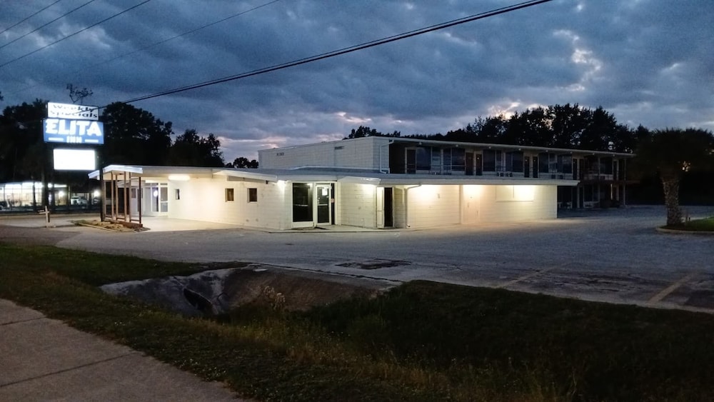 Elita Inn