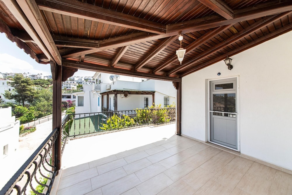 Sea View Duplex Private Villa in Bodrum Gundogan view 5