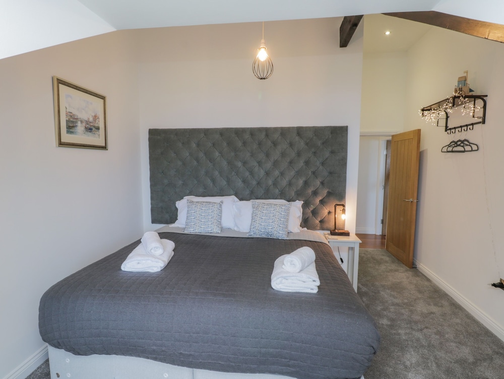 Foxton Penthouse