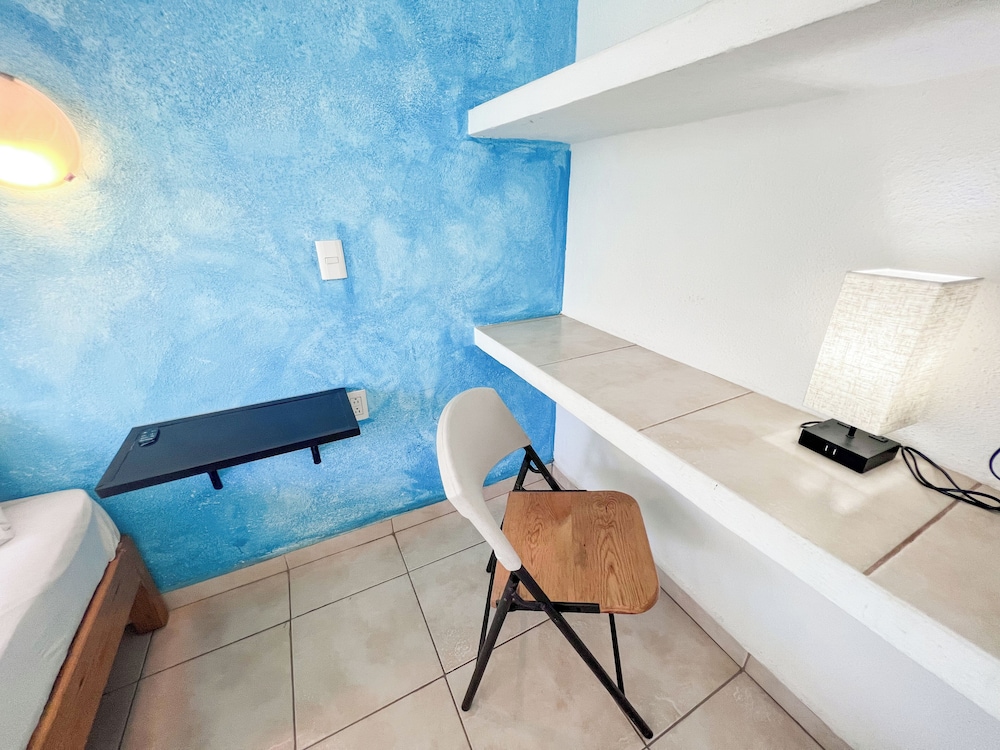 ITH Sayulita Amazing Surf Hostel