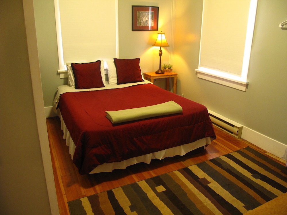 Tofino Trek Inn
