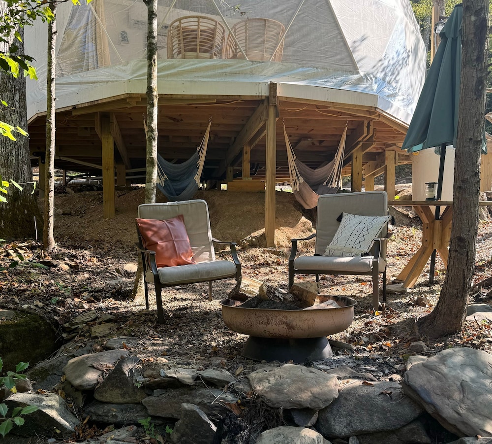 Whispering Waters Dome Getaway