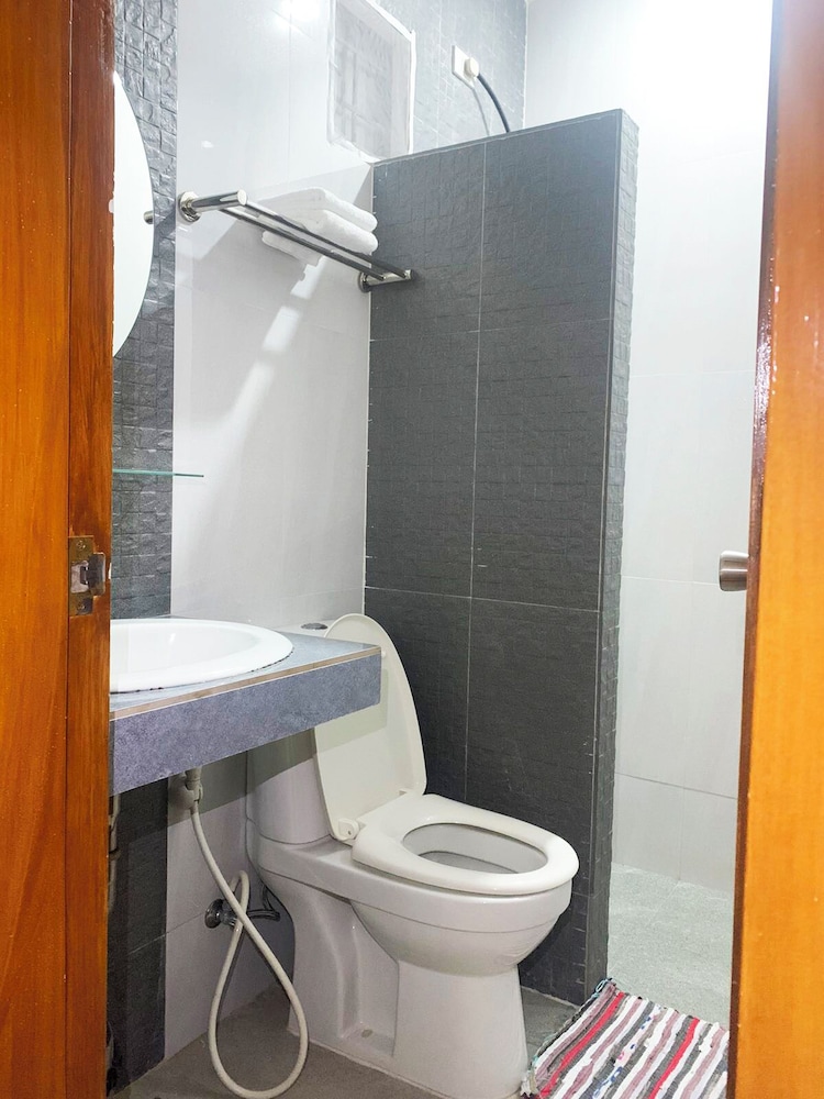 Coron Vista Lodge