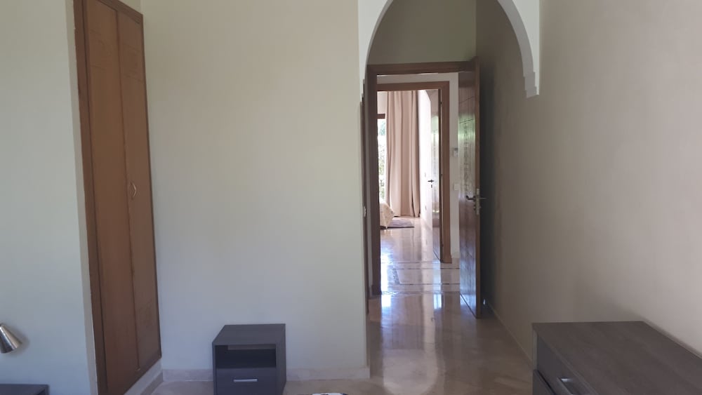 Apple Villa 33