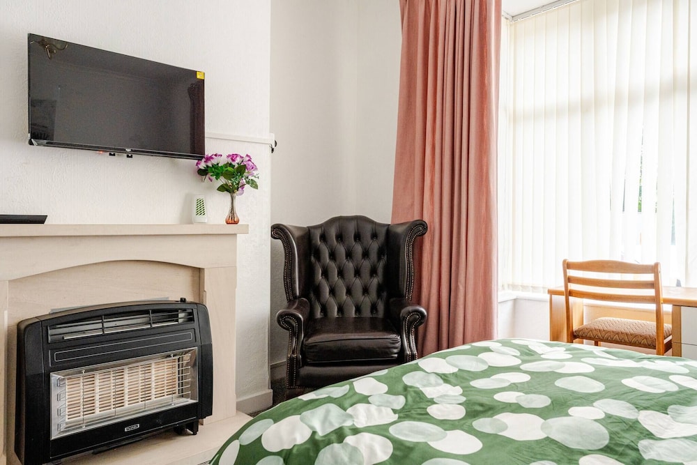 Ad7 Family Guest House