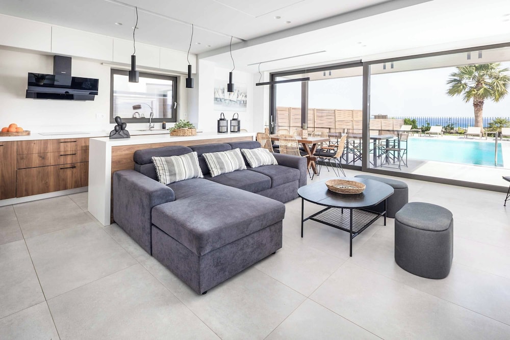 Kamelia Villa 1