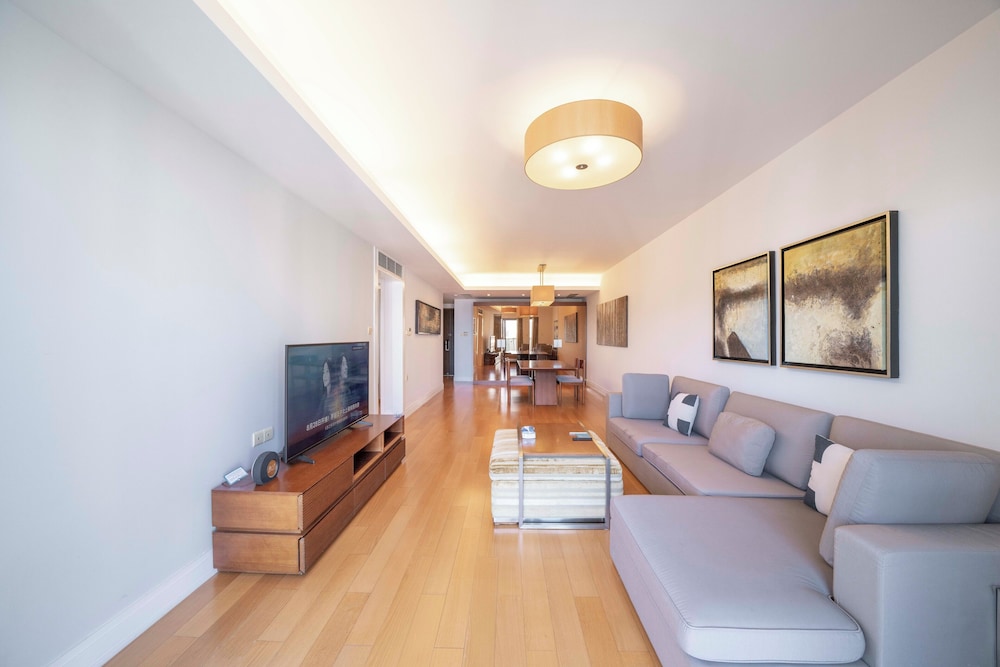 Tyms Bright 2BR 1BA Apt Yongxin Century