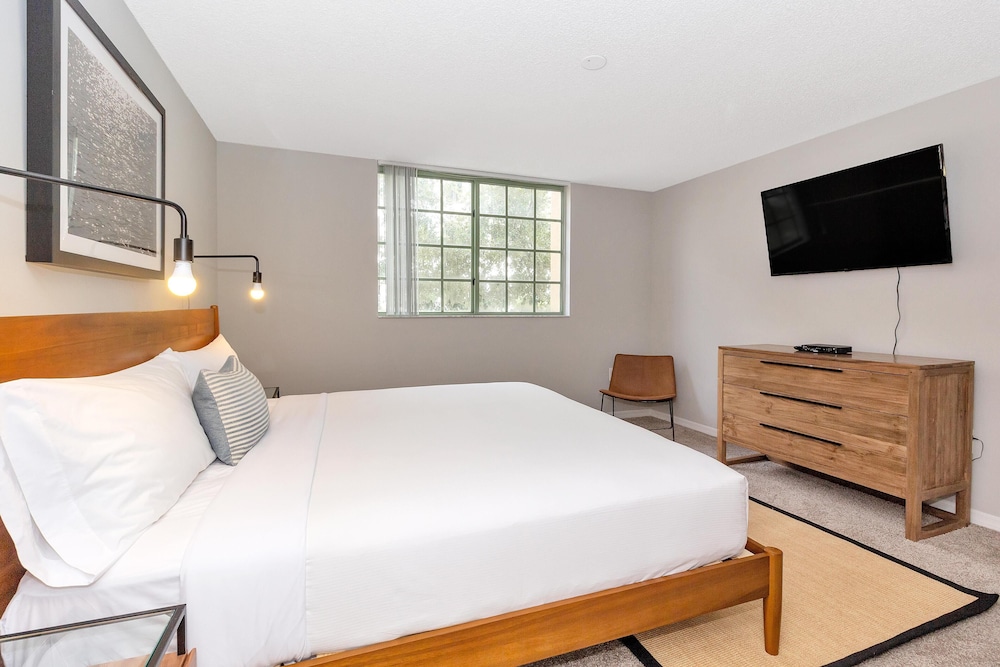 Dharma Home Suites Coral Gables at Gables Grand Plaza, 写真 73