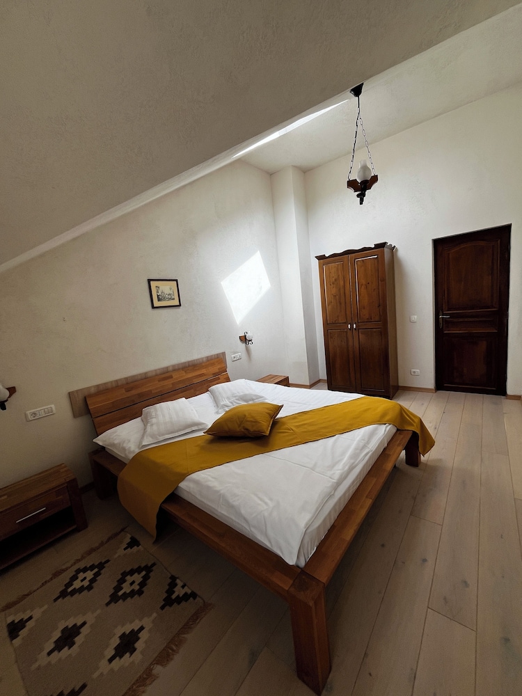 Charming Apartment City Escape