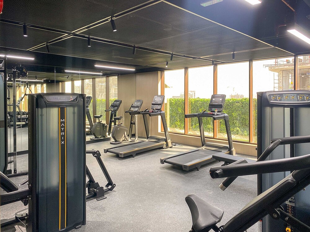 Modern Studio With Rooftop Pool and gym in JVC