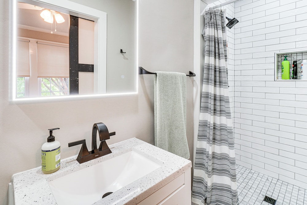 Cookout Ready: Walkable Home in Bearden Village