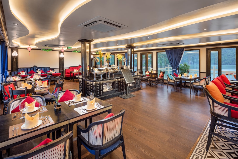 Verdure Lotus Luxury Cruise on Lan Ha Bay - Image 5