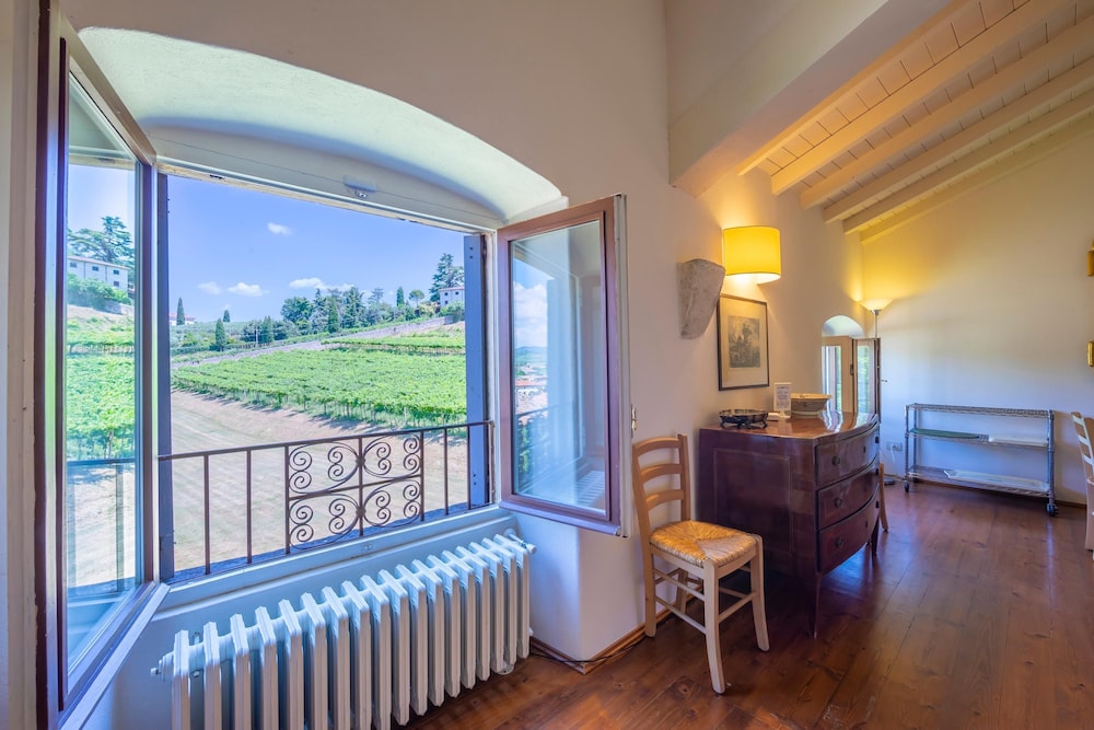 Villa Faccioli Deodara With Shared Pool view 5