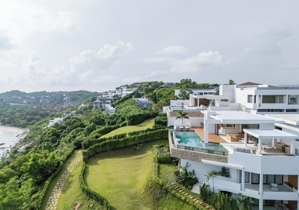 Cape Azure Resort Samui by Thalsea