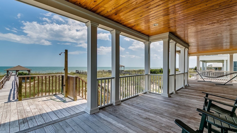 Spectacular Oceanfront Home Located On North Litchfields Peaceful And Pristine Beaches. 6 Bedroom Home by Peace Vacations