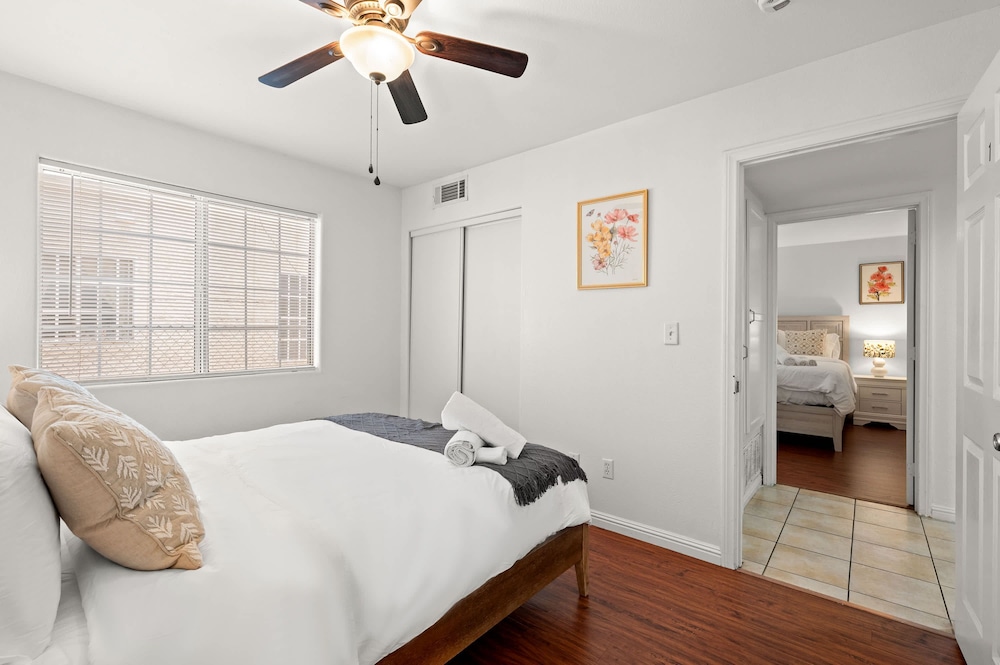 Near USC Dtla Spacious Private Bedroom 1