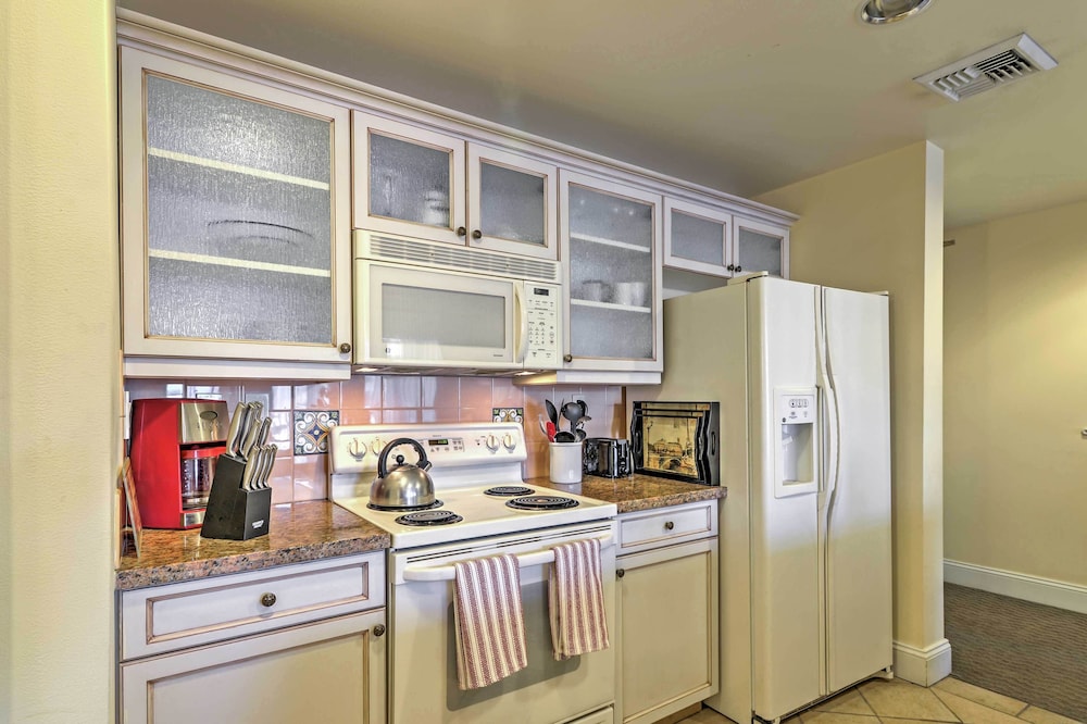 Lake Las Vegas Condo w/ Balcony, Resort Amenities!
