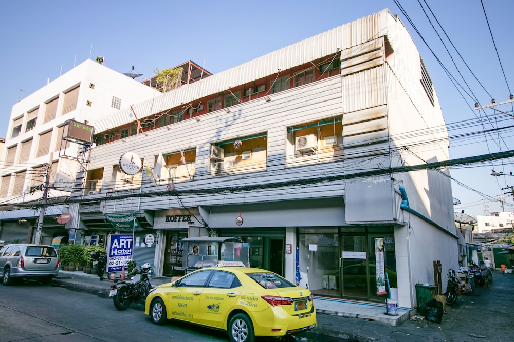 OYO 568 Art Hotel Hua Lamphong - Hostel