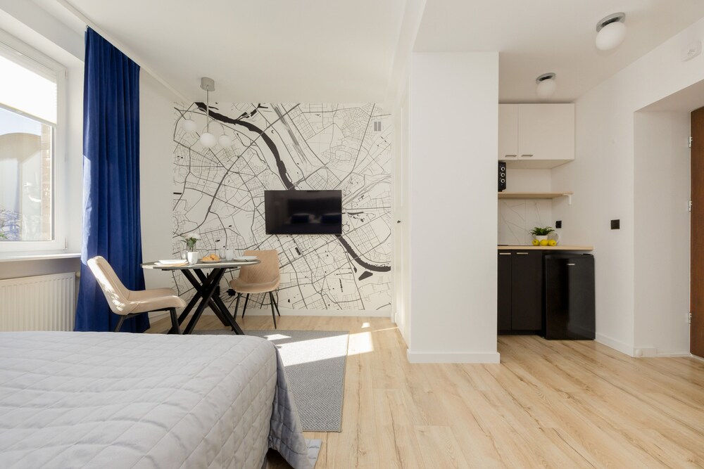 Chmielna Studio Warsaw Center by Renters view 3
