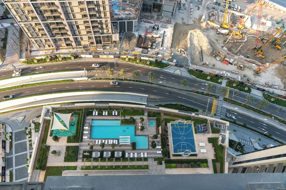 LuxBnB Creek Rise Tower Harbor Views