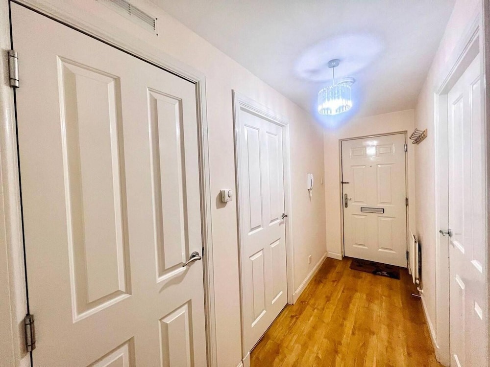 Lovely 2-bed Apartment in Aberdeen view 3
