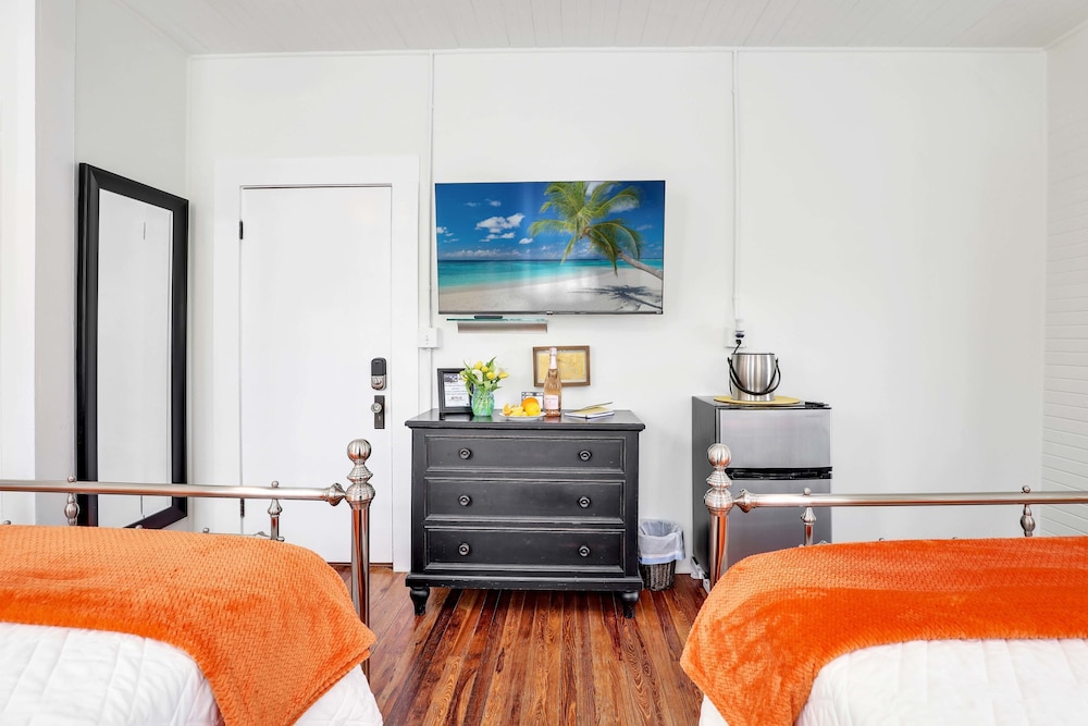 Hibiscus House Bed Breakfast Citrus Room