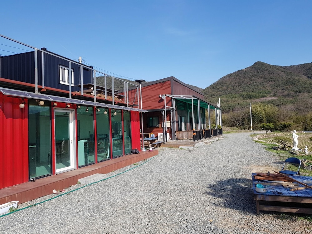 Gyeongju Jayeon Pension view 5