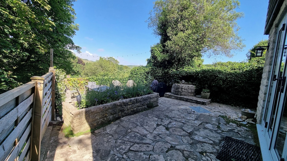 Honeypot Cottage
