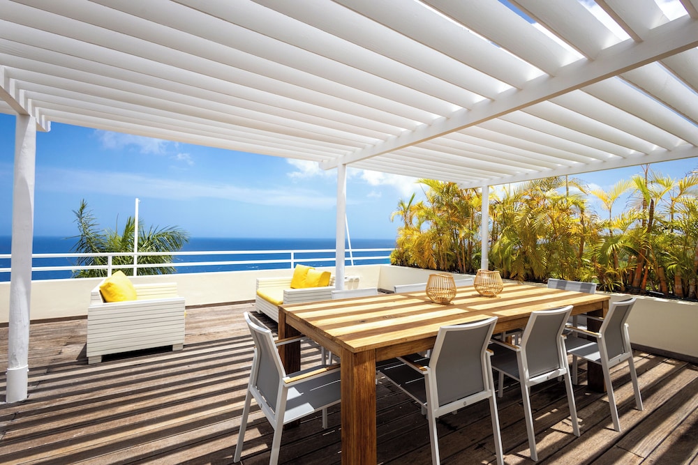 Coral Estate Holidays