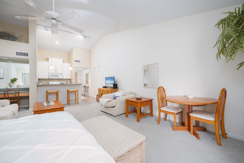 Summer Place by Distinctive Beach Rentals view 5