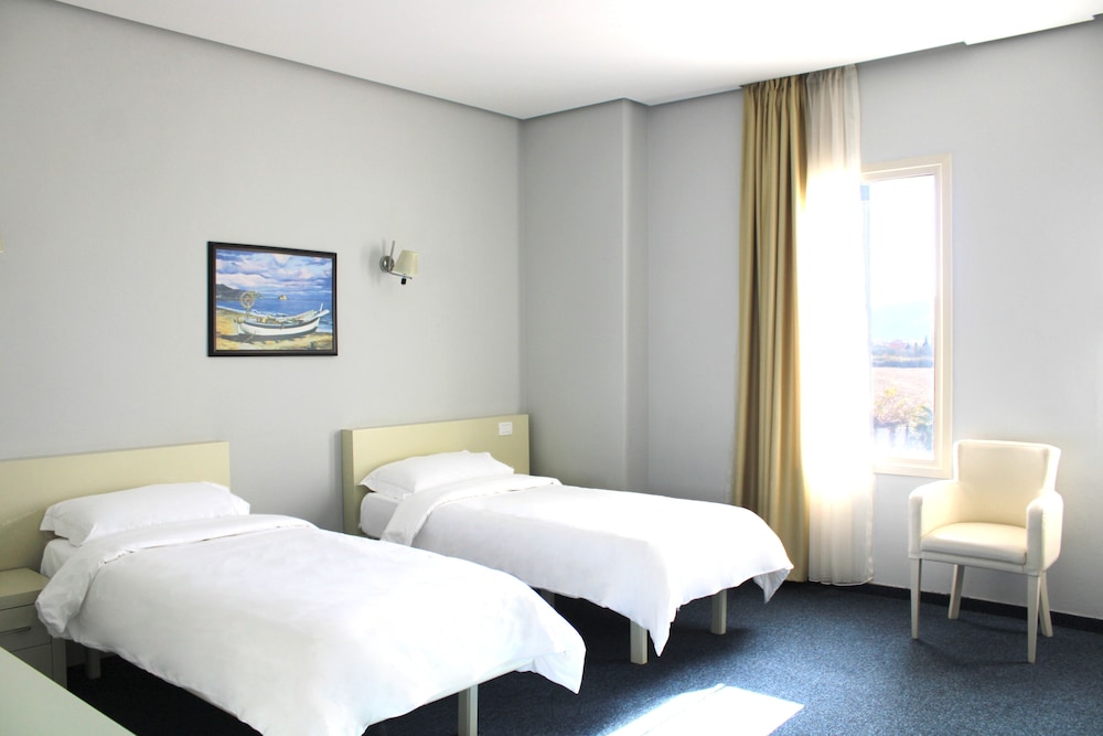 Gardenland Resort