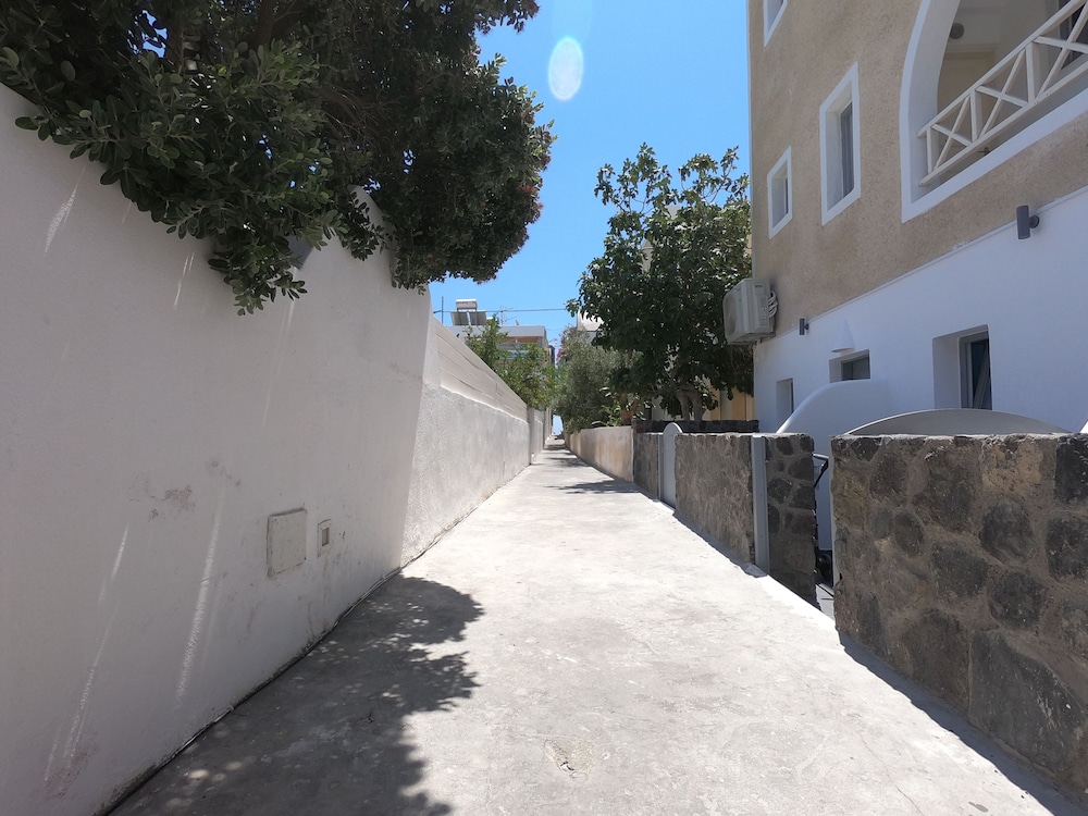 Photo 63