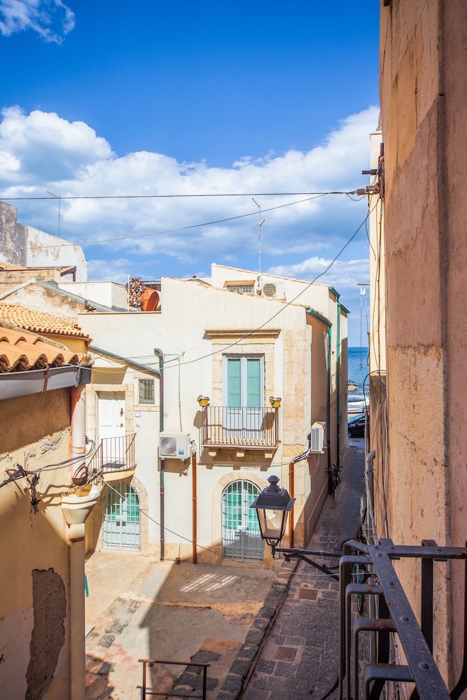 Ortigia Elegant Apartment photo 2