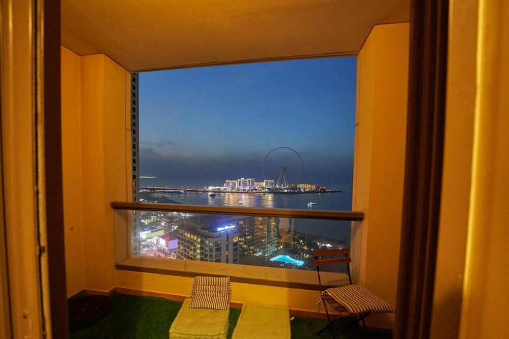 Bombay Backpackers DXB - Adults Only