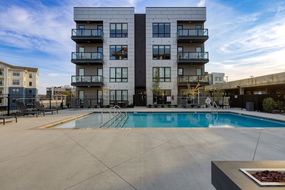 Muse at the Odyssey by Avantstay Heart of Midtown