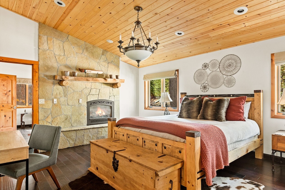 Summit Pine Lodge 4 BDR Minutes From Bear Lake! view 3