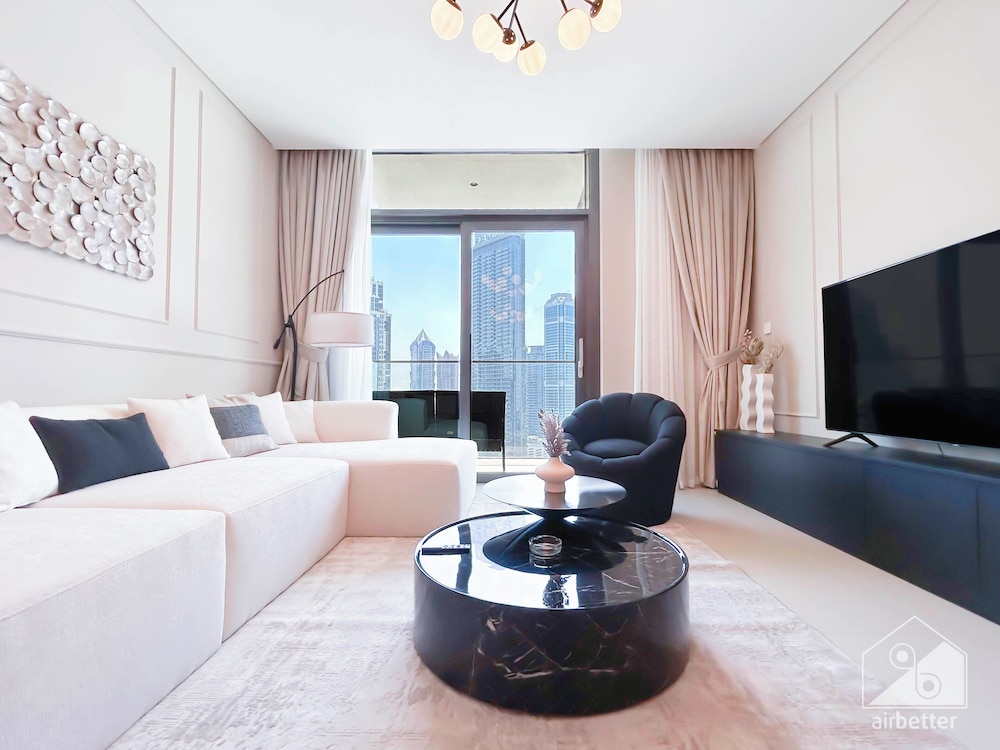 2B With Stunning Burj Views at Burj Crown