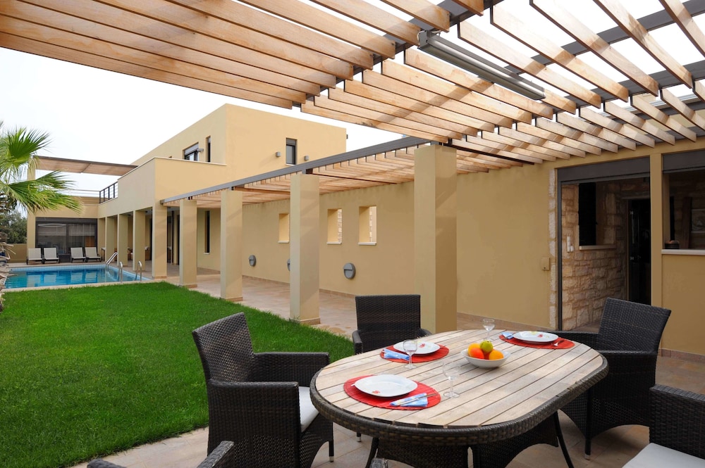Rimondi Jas Villa